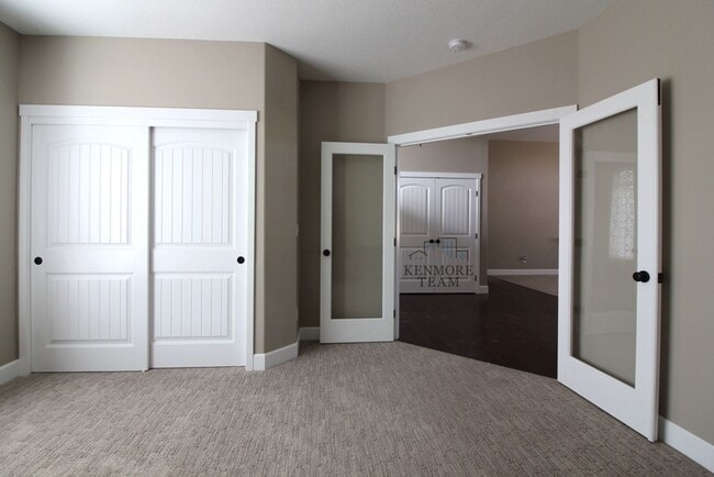 Building Photo - 3 Bedroom, 2 Bath + an Office Home in Richland