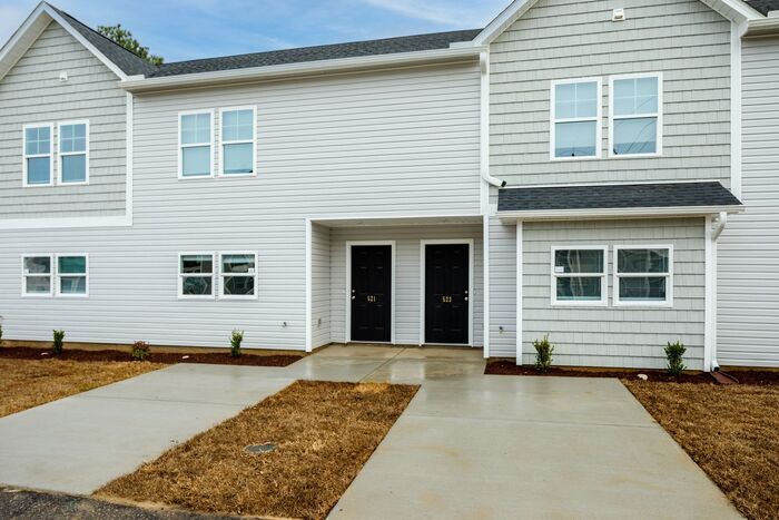 Foto principal - Gorgeous New Construction 2 Bed 2.5 Bath H...