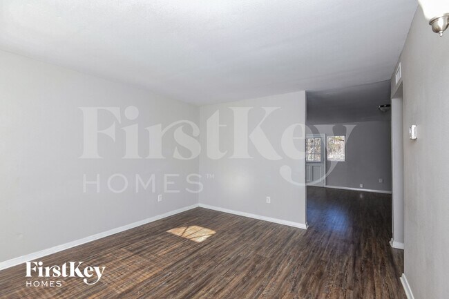 Foto del edificio - 129 Sheffield Dr