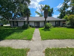 Building Photo - 1514 Pecan St
