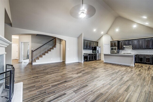 Foto del edificio - Immaculate 2-Story Home in the Hills of Windridge – Fort Worth!