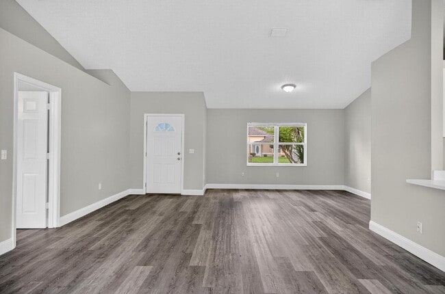 Building Photo - Beautiful 3 Bedroom Indian Trails Home!