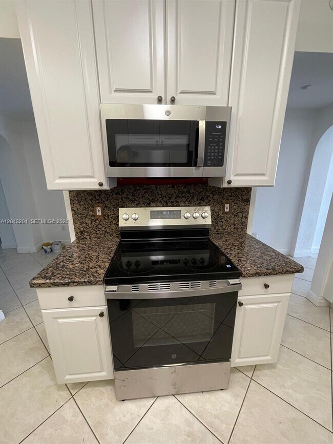 Foto del edificio - 10720 NW 66th St