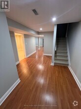 Building Photo - 32 Shady Glen Crescent