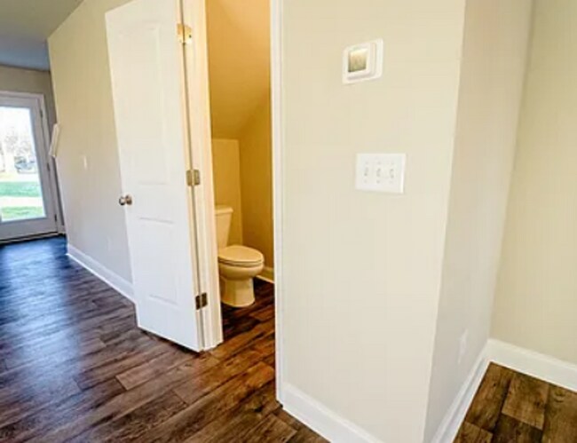 Foto del edificio - HALF OFF FIRST MONTH RENT ! ! !