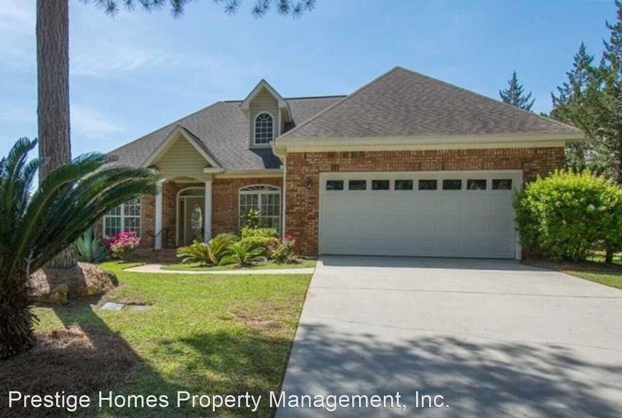 3 br, 2 bath House 107 Tom Morris Lane House Rental in Enterprise