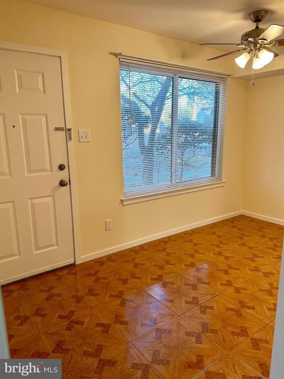 803 Gregorys Way, Voorhees Township, NJ 08043 Room for Rent in