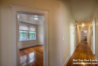 Building Photo - 524 Cambridge St