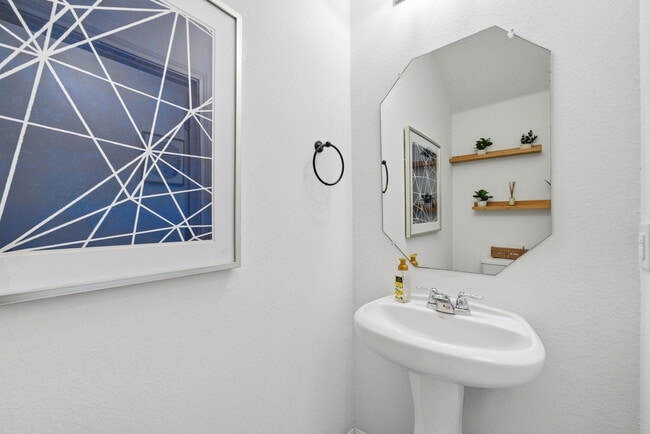 Medio baño - 13011 Tarland St