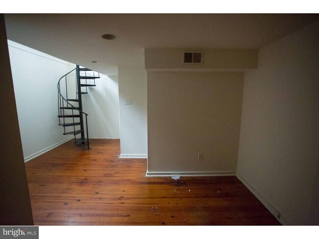 Foto del edificio - 407 S 11th St