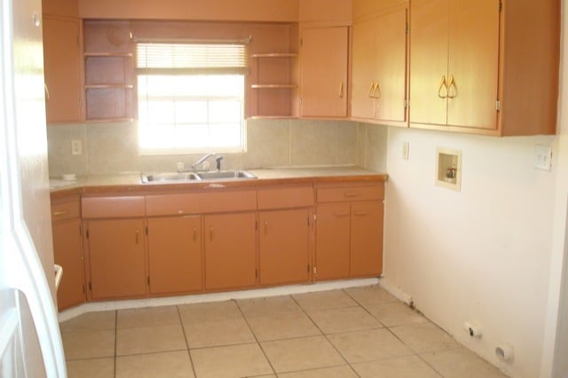 Foto del edificio - 2214 Peach Dr