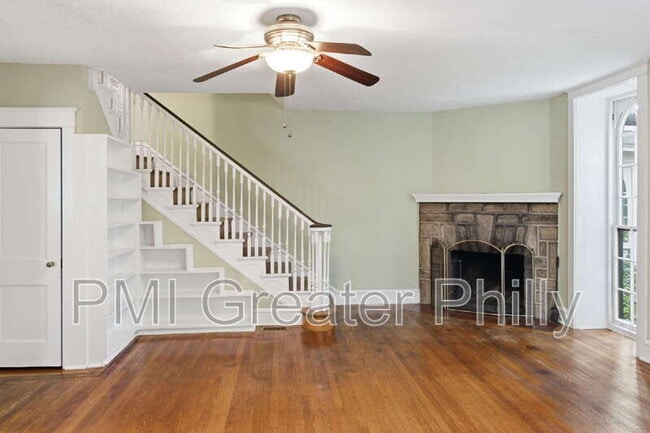 Building Photo - 7127 Lincoln Dr