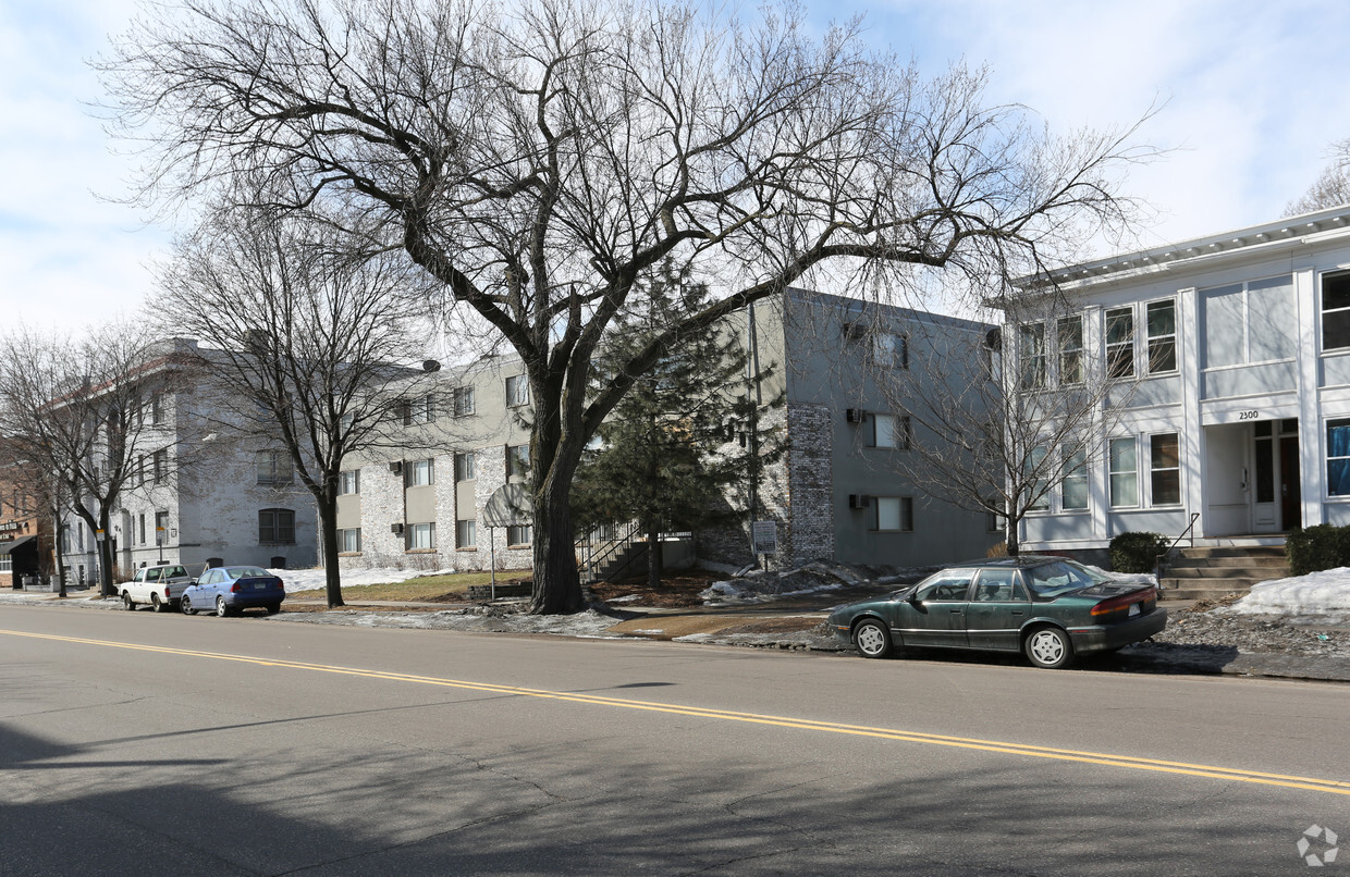 Building Photo - 2308 Lyndale Ave South