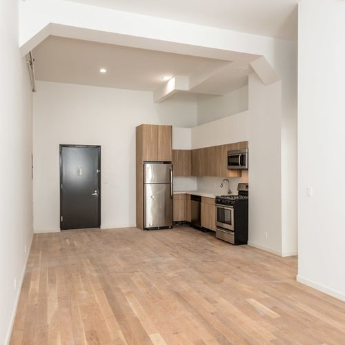 Building Photo - 618 Bushwick Ave