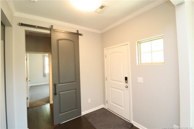 Foto del edificio - 689 Wickham Ridge Rd