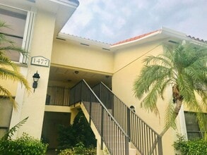 Building Photo - 1477 Lake Crystal Dr