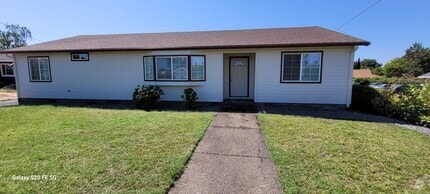 Building Photo - 1273 N Modoc Ave