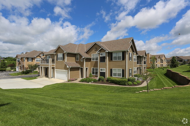 Building Photo - Manor Homes of Fox Crest