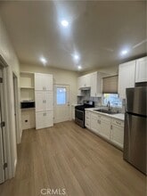 Building Photo - 4628 W Simmons Ave