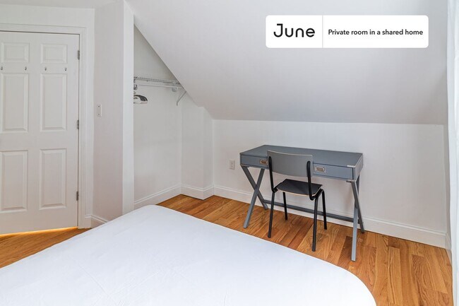 Foto del edificio - Room in Shared 6 bed/2 bath home in Somerville
