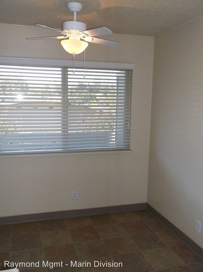 Building Photo - 8564 Cypress Ave