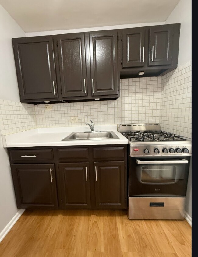 Foto del edificio - 4613 N Beacon St