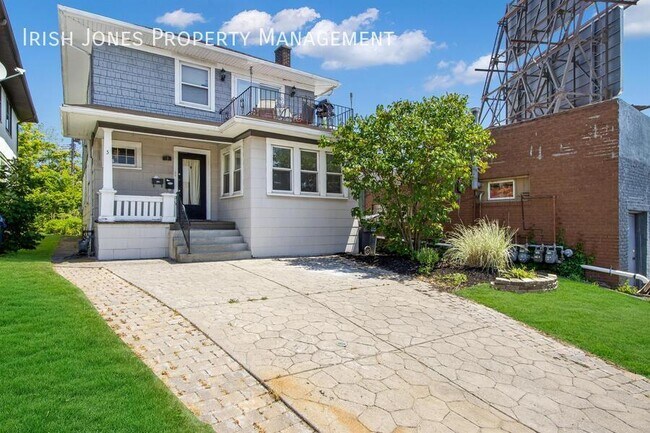 Foto del edificio - 5 Lovering Ave