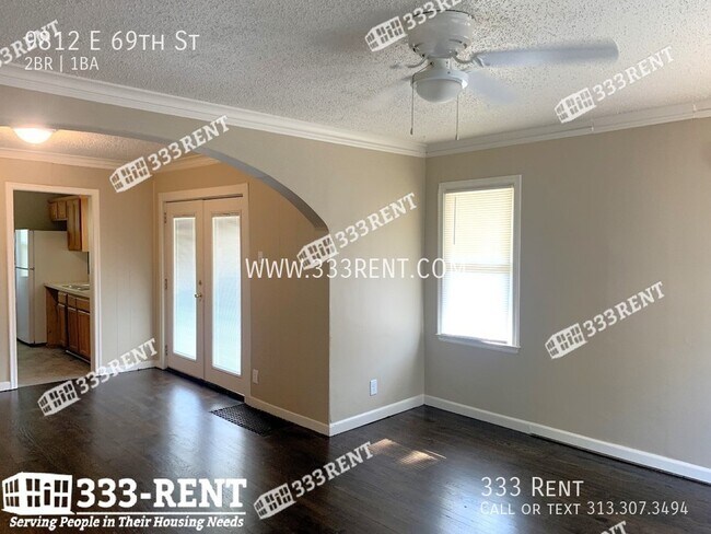 Foto del edificio - 9812 E 69th St