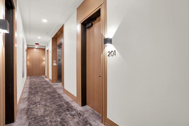 Foto del edificio - 855 N East St