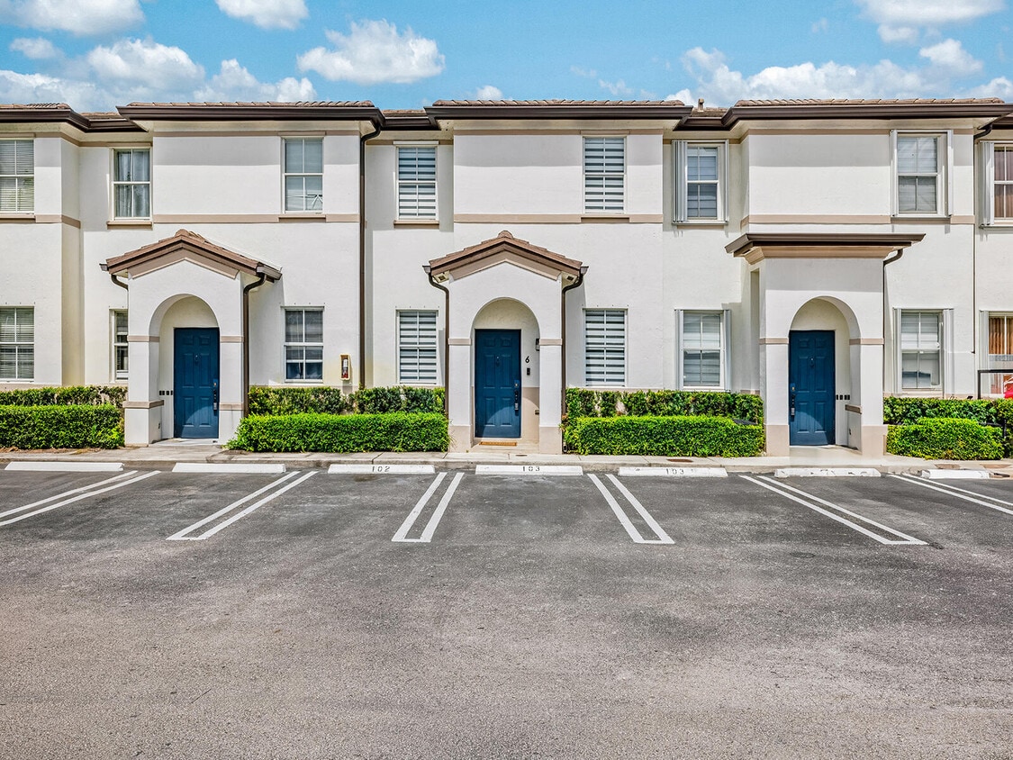 Foto principal - 8079 W 36th Ave