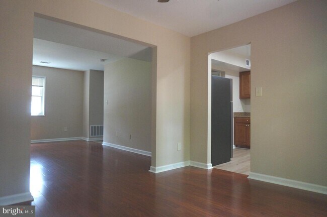 Building Photo - 5104 Arrit Ct