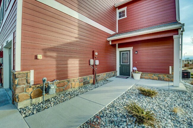 Foto del edificio - 4707 Painted Sky View