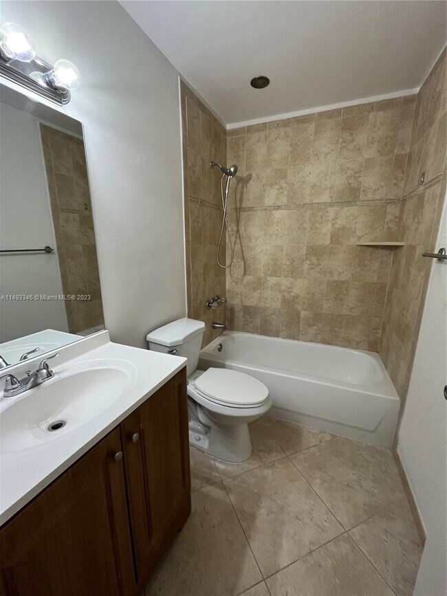 Foto del edificio - 8621 SW 5th St