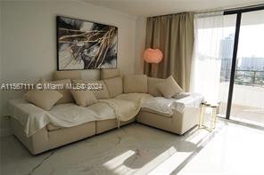 Foto del edificio - 2500 Parkview Dr