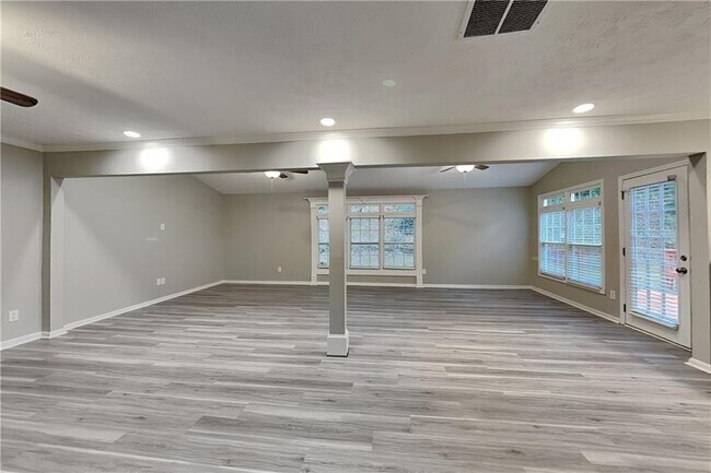 Building Photo - 4305 Waters Way