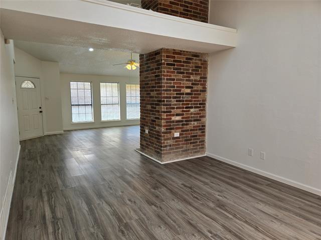 Foto del edificio - 3032 Big Oaks Dr