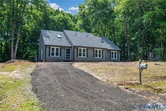 Building Photo - 7311 John Elizabeth Pl