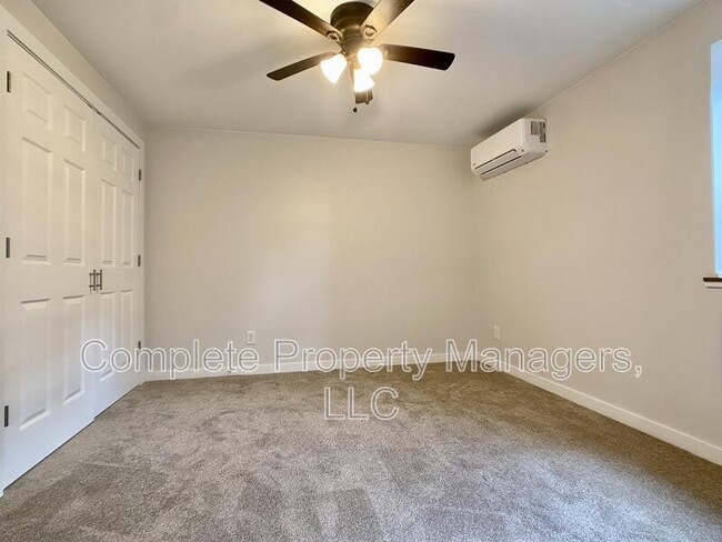 Foto del edificio - 423 Adams Ave