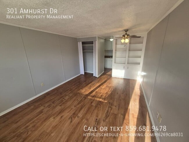 Foto del edificio - 301 Amhurst Dr