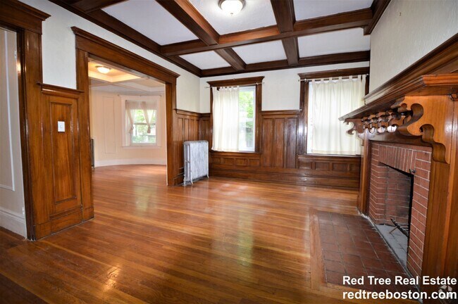 Building Photo - 141 Fuller St