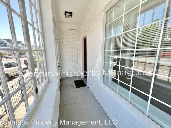 Building Photo - 2 br, 1 bath House - 838 W. Park