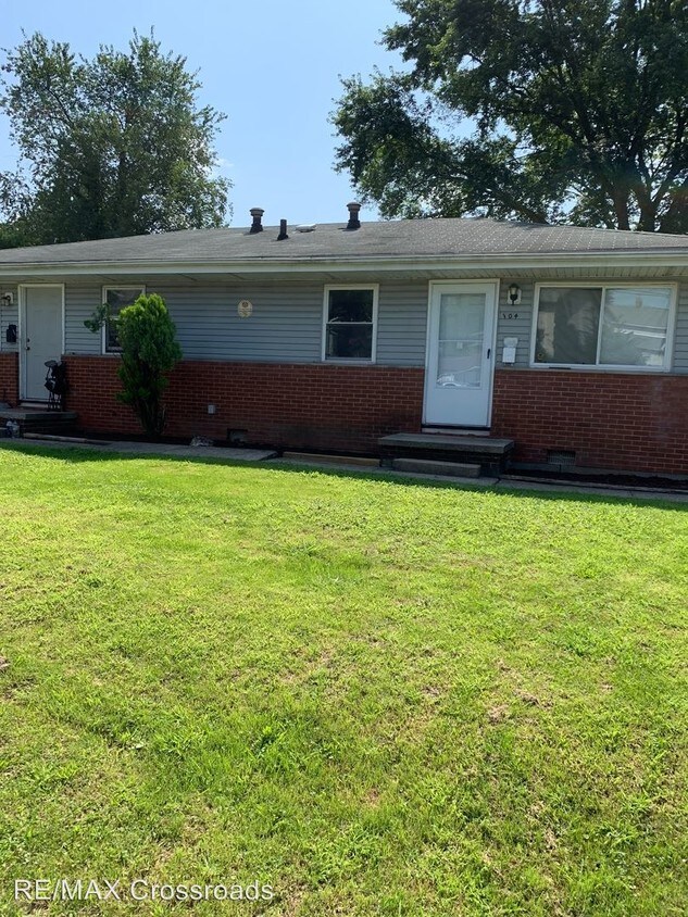 Foto principal - 102-104 W Summit St