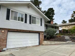 Building Photo - 1456 Bel Aire Rd