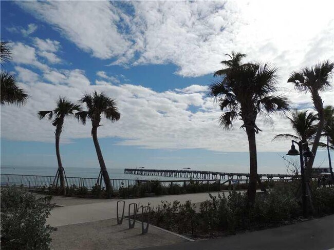 Foto del edificio - 1111 N Federal Hwy