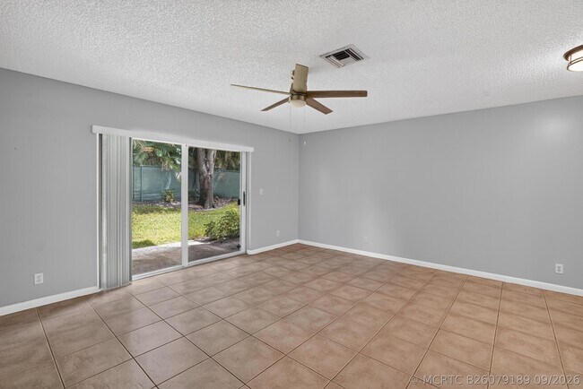 Building Photo - 9766 Kamena Cir