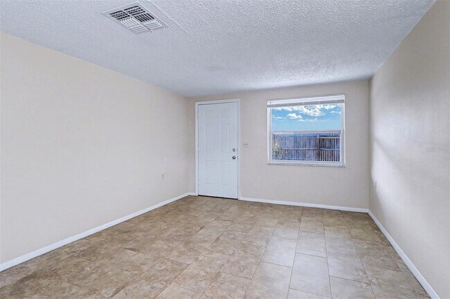 Foto del edificio - 5441 Oceanic Rd