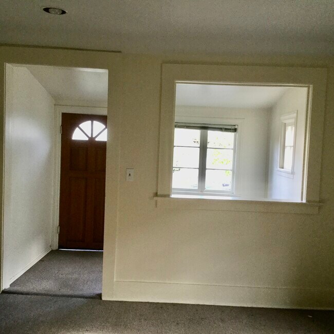 Foto del edificio - 4707 Densmore Ave N