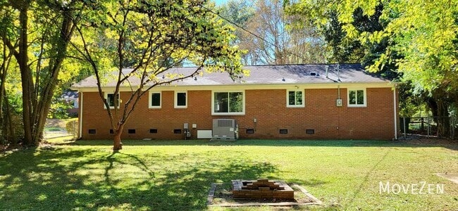 Foto del edificio - 3523 Enfield Rd