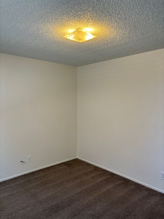 61885 Verbena Rd Unit C, Joshua Tree, CA 92252 Room for Rent in