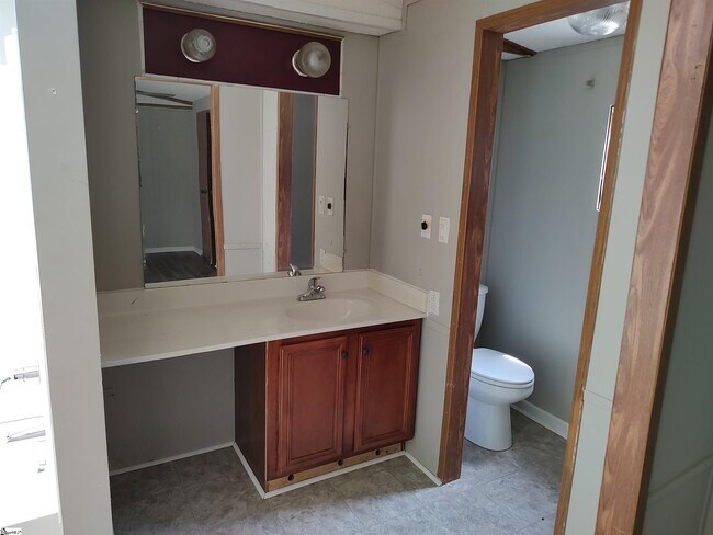 Foto del edificio - 8597 Greenpond Rd